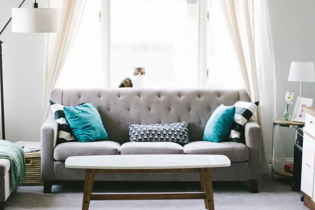 how to choose the right size sofa for a room