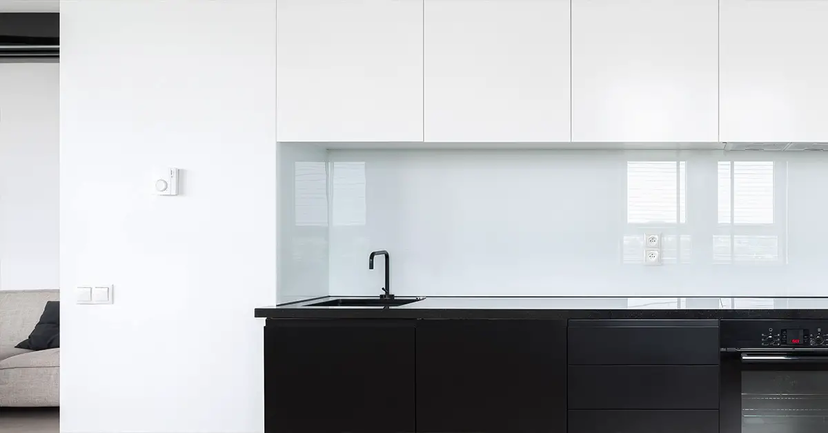 Is Glass Backsplash Easy to Clean? Best Choices and Caring Tips